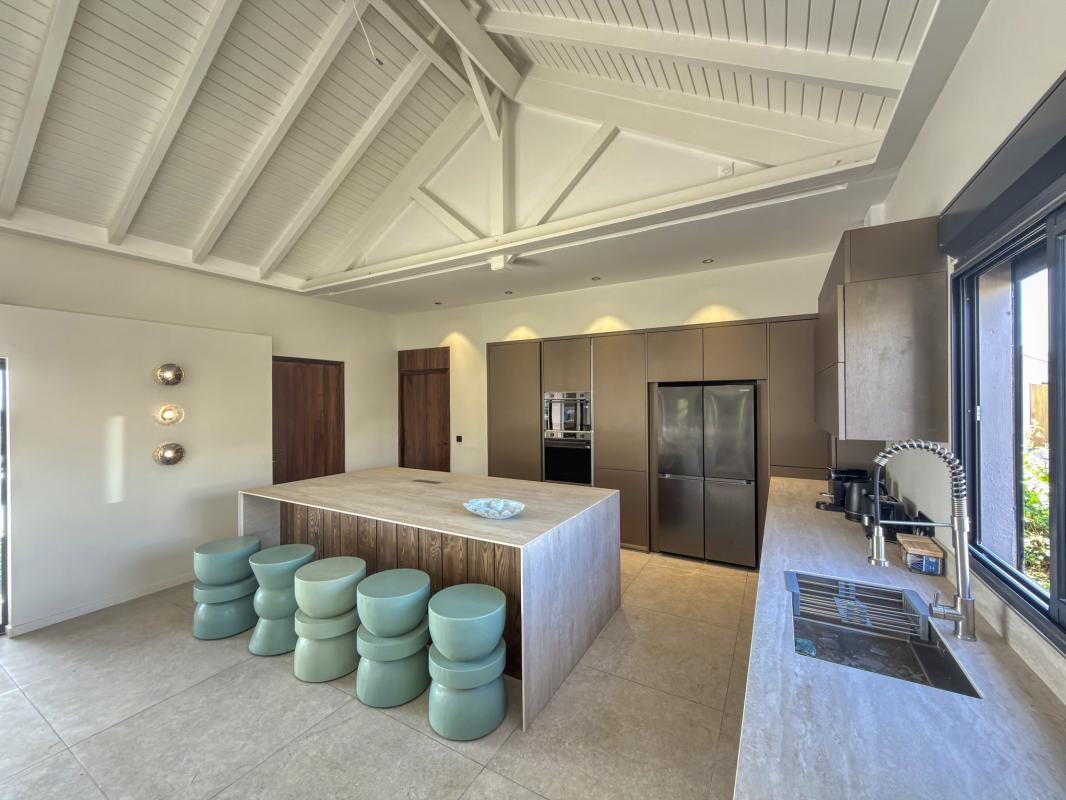 20.Location Villa piscine vue mer St François Guadeloupe_Séjour Vue mer